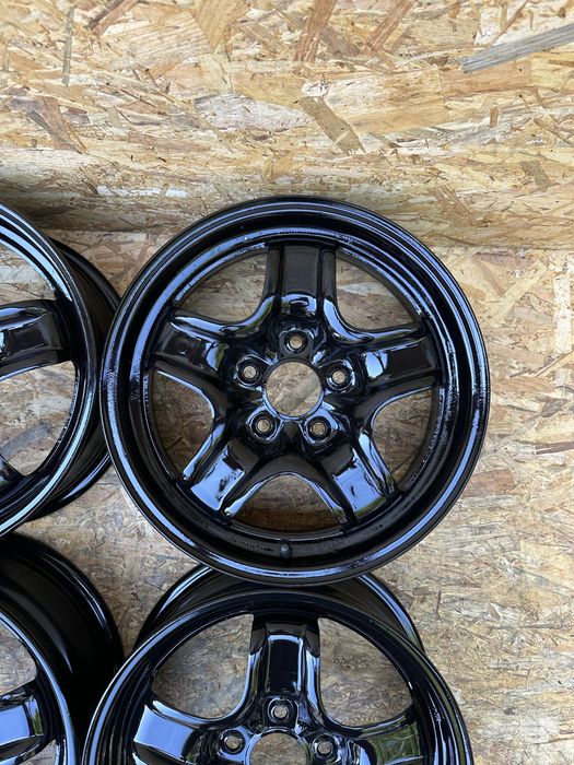 Диски5/114.3R16 ET41  ЦО(діа)66.1титани диски.