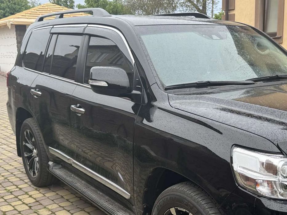 Toyota Land Cruiser 200 2007-2021 рр. Вітровики з хромованим молдингом Niken Luxury (4 шт)