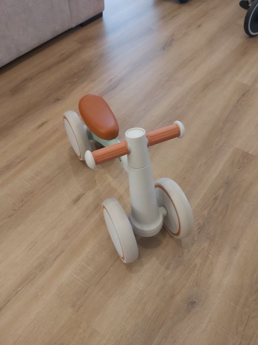 Triciclo 1 aos 3 anos