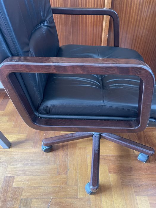 cadeira de escritório vintage em madeira e pele
