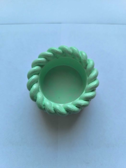 Świecznik gipsowy jasnozielony pastelowy