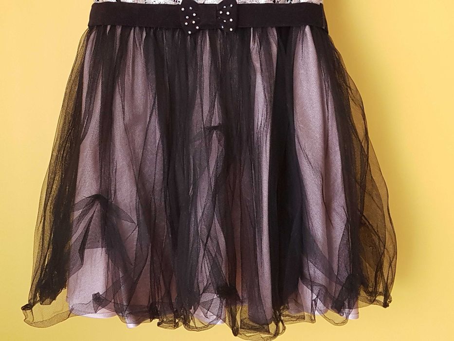 Sprzedam elegancką sukienkę