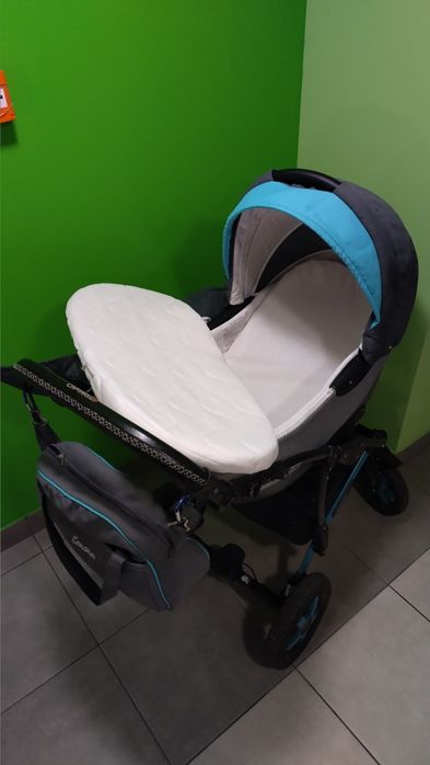 Wózek - gondola, spacerówka, nosidełko + baza