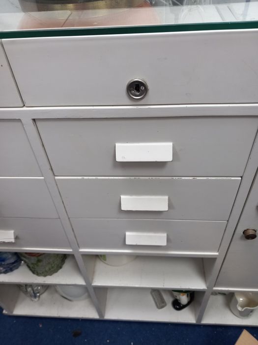 Bancada de loja em madeira