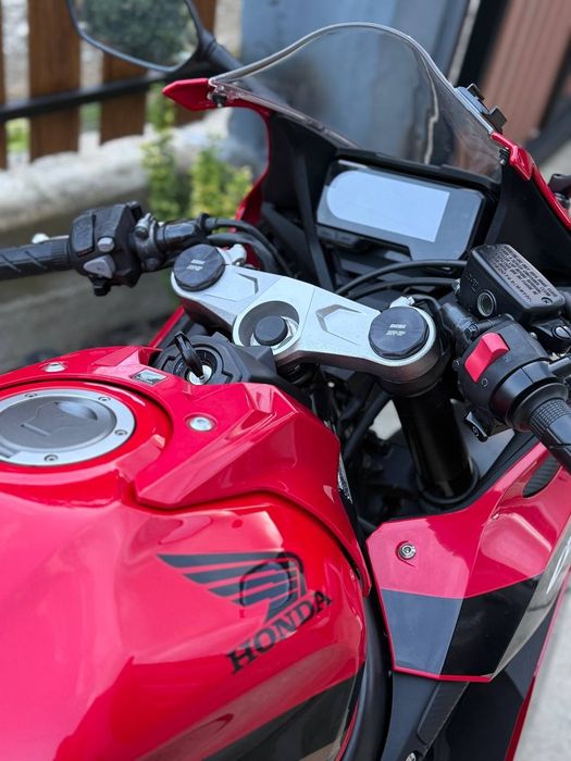 Honda cbr 650 r 2023ne z900.mt09.mt09