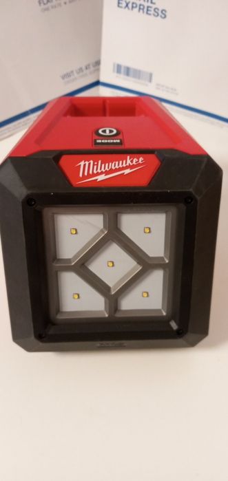Прожектор ліхтарик Milwaukee 2361, 2365, 2364 із США