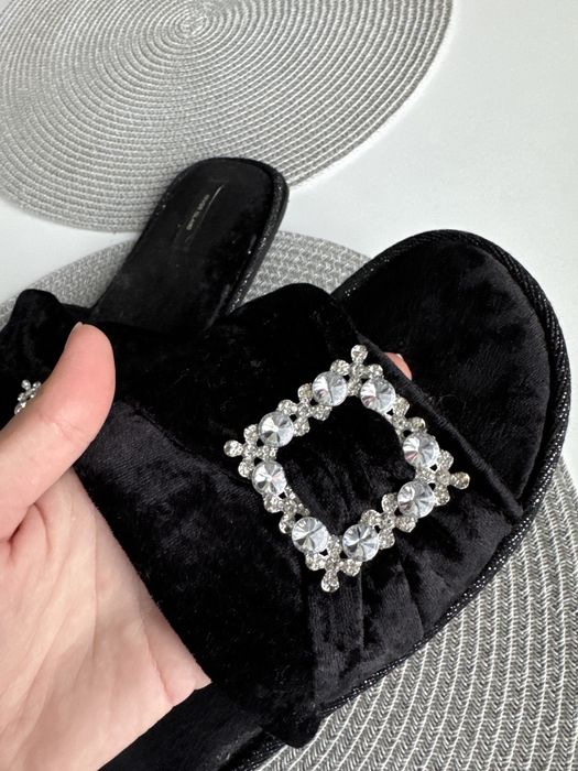 River Island нові капці