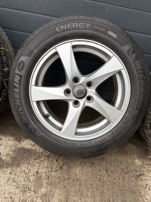 Sprzedam komplet koł Volvo R16 5x108 cali Lato