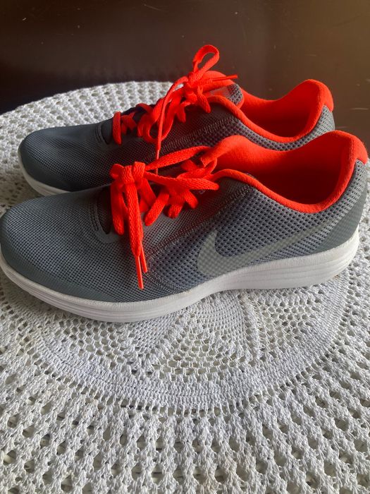 Sportowe Nike okazja