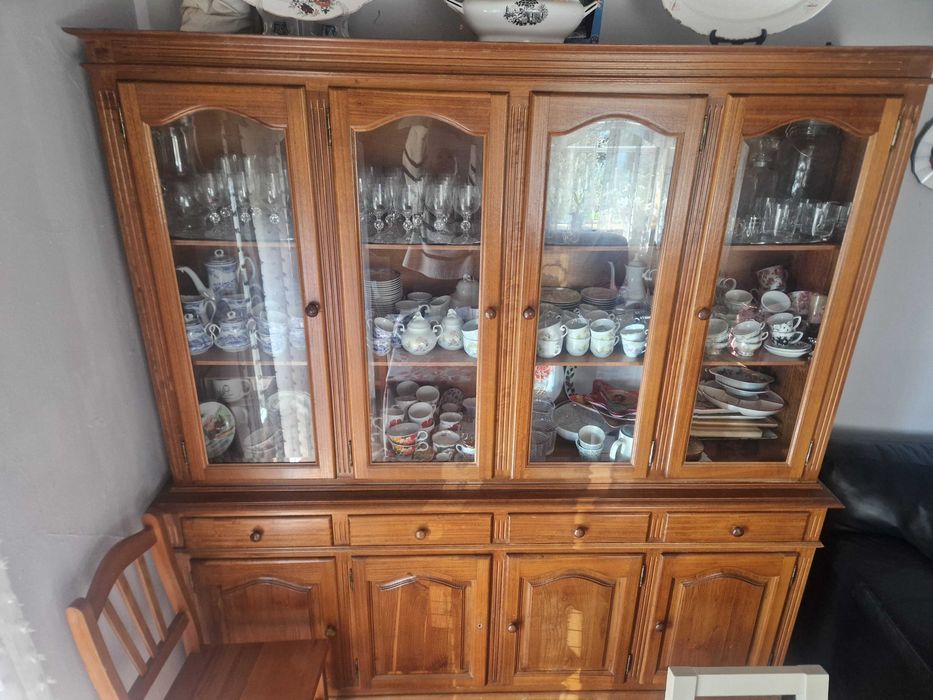 Armário Sala Vitrine de 4 portas