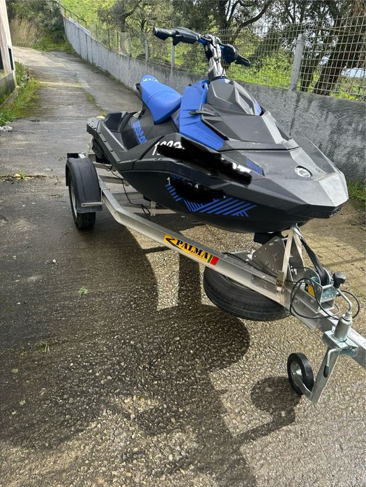 Mota de agua sea doo trix 3 lugares
