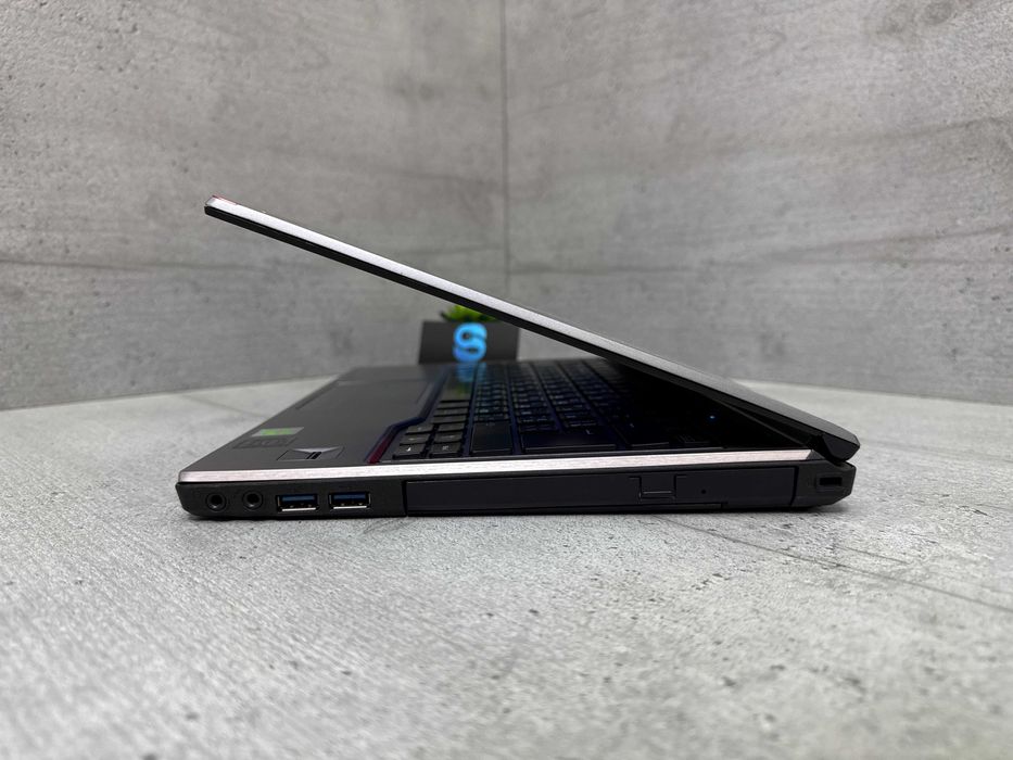 Компактний ноутбук Fujitsu E734/i5-4200m/8gb ddr3/13.3" HD