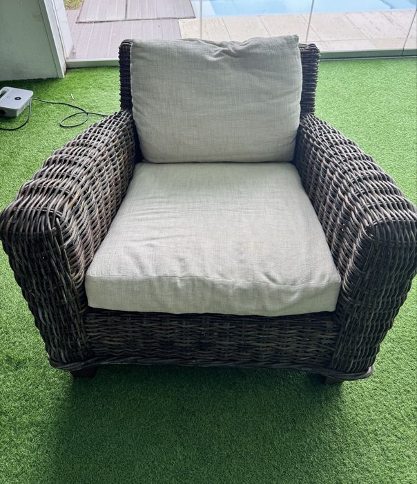 Sofa jardim/exterior/ interior como novo