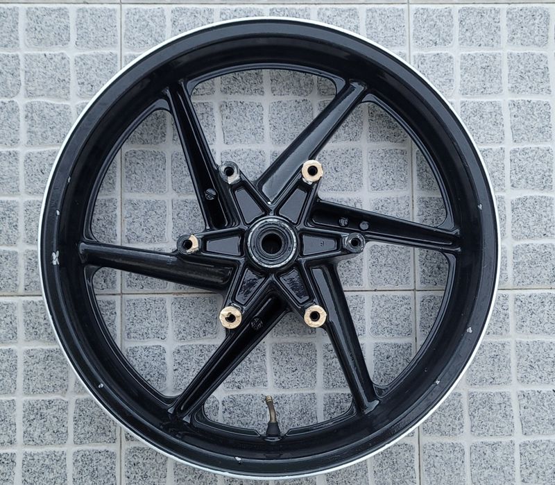 Jante original da Vfr 750 RC36, CBR 600 e 900