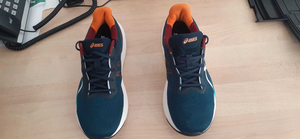 Sapatilhas de Corrida - Asics Gel Pulse 14