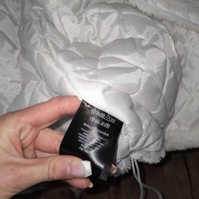 Futerko Balenciaga oversize L białe czarne nowe