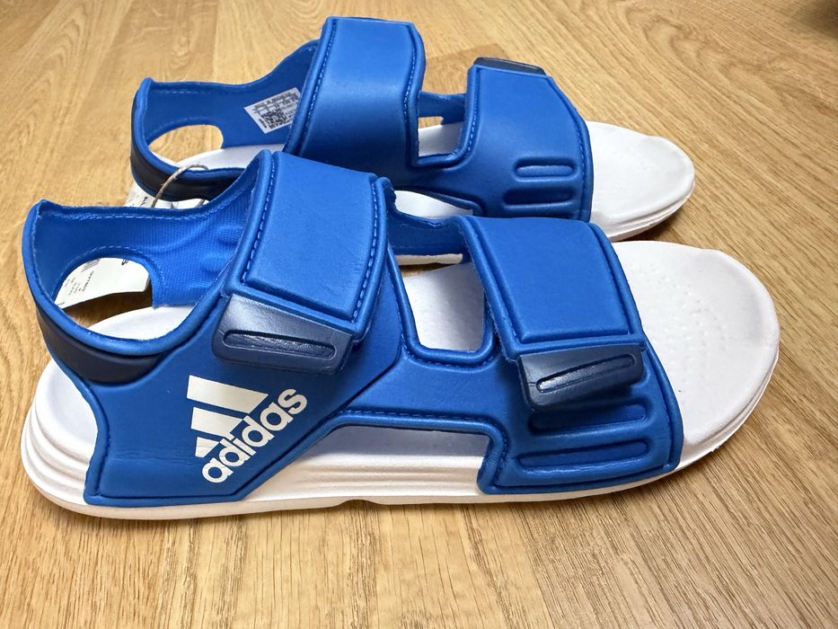 Босоножки adidas р.34