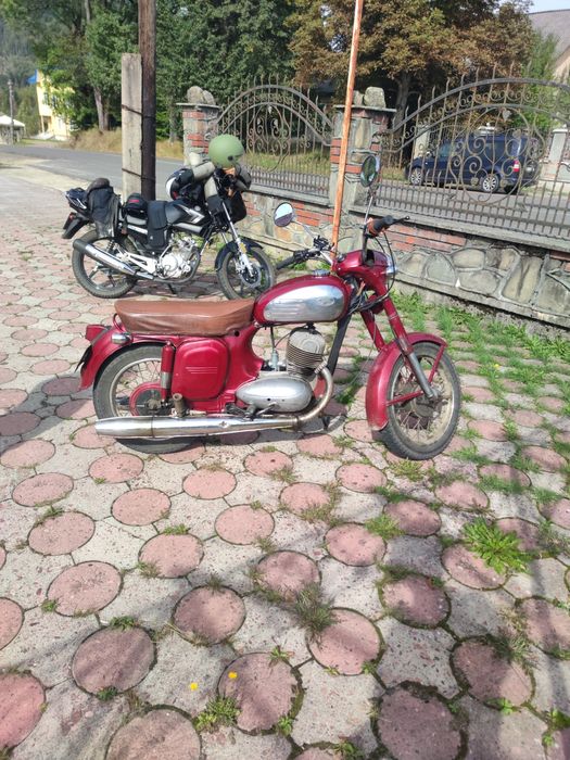 Ява 360 старушка