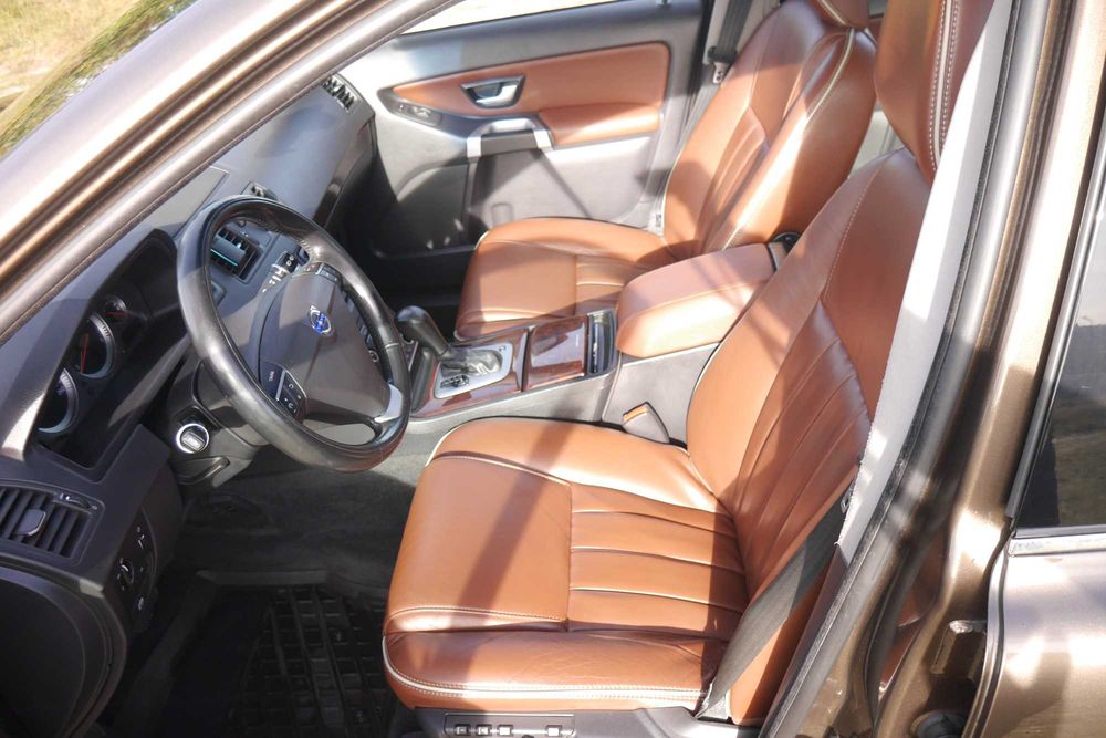 VOLVO XC90 D5 summum 2,4L 200KM