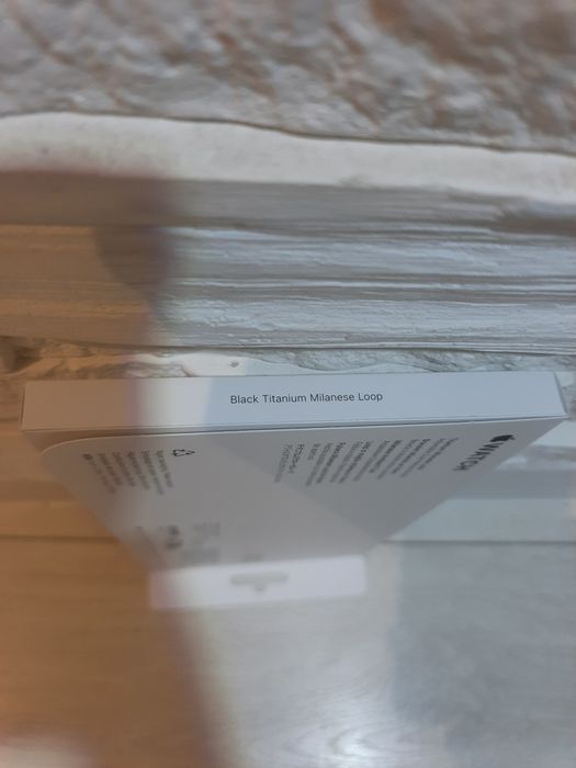 Pasek Apple Watch 49mm Black Titanium Milanese Loop M