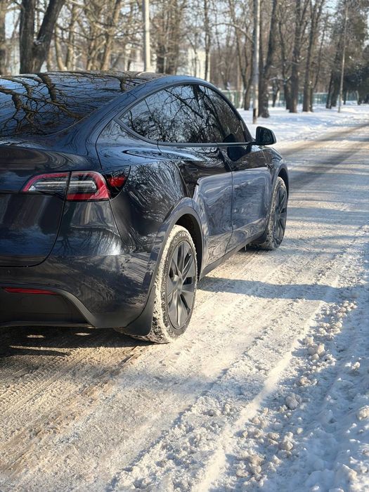 Продам Теслу модел Y