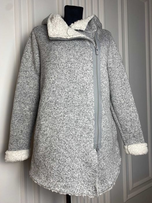 Bluza damska szara z kożuszkiem polarr 40 L Reserved  na jesień zimę