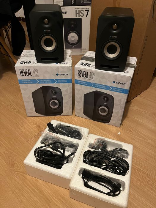 Colunas Tannoy Reveal 402 (par)