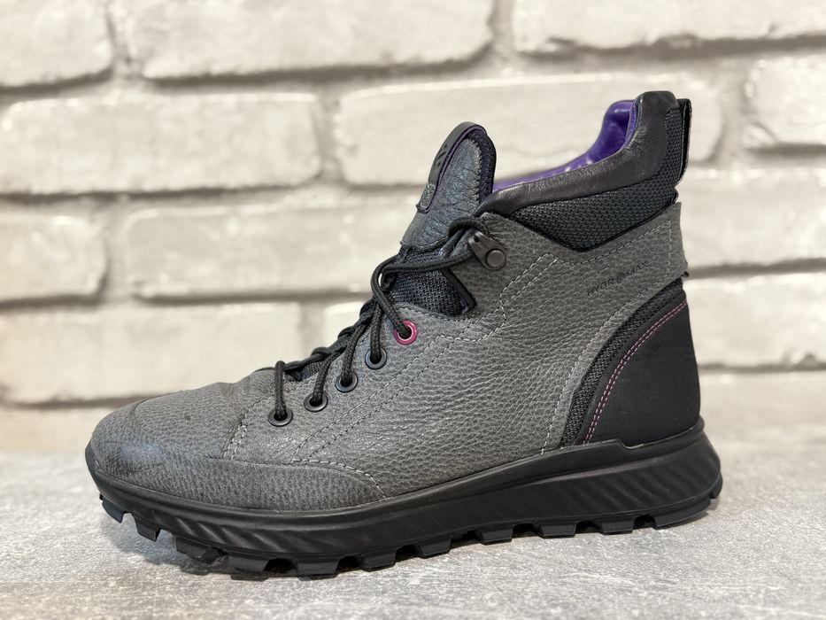 Кожаные деми ботинки Ecco 39 р