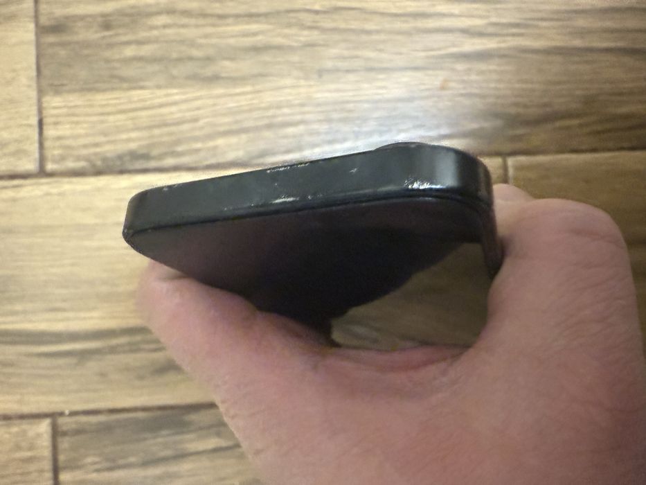 iPhone 16pro  128gb e-sim