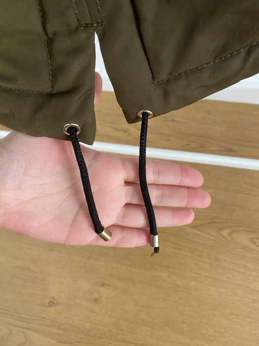 Sobretudo Verde com pelo e capuz