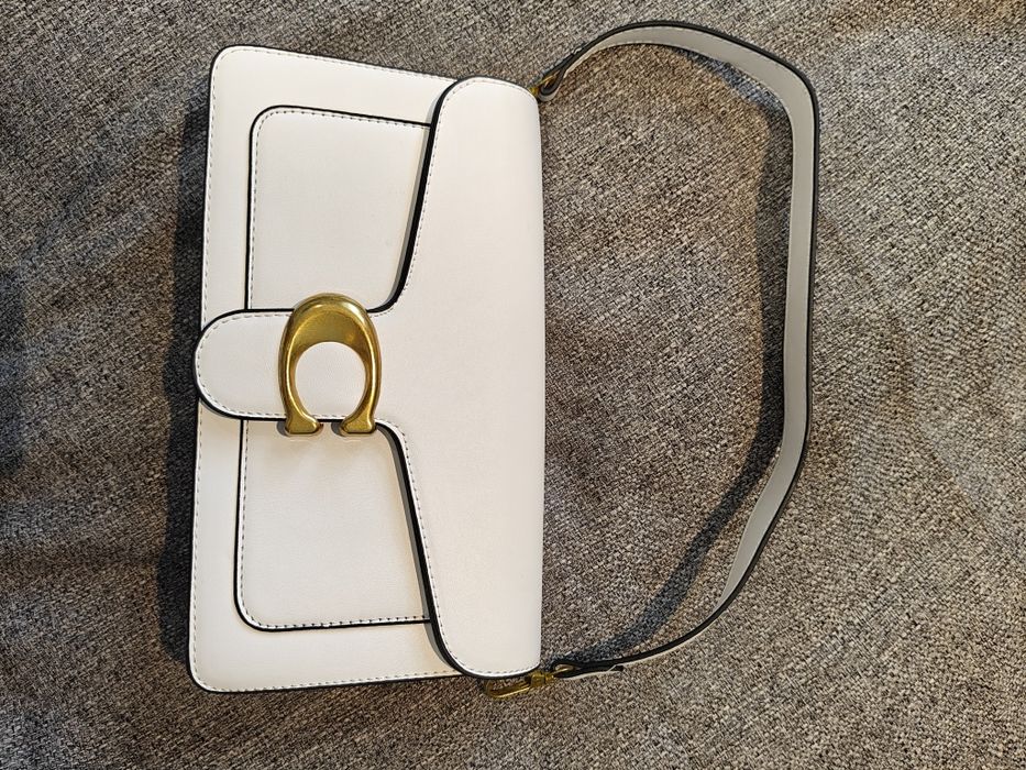 Elegancka biała torebka