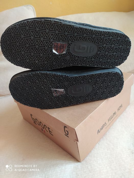 42 /43  27-27,5 cm stopa GOOCE emu wełna skóra naturalna czarne