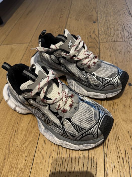 Sprzedam sneakersy Balenciaga