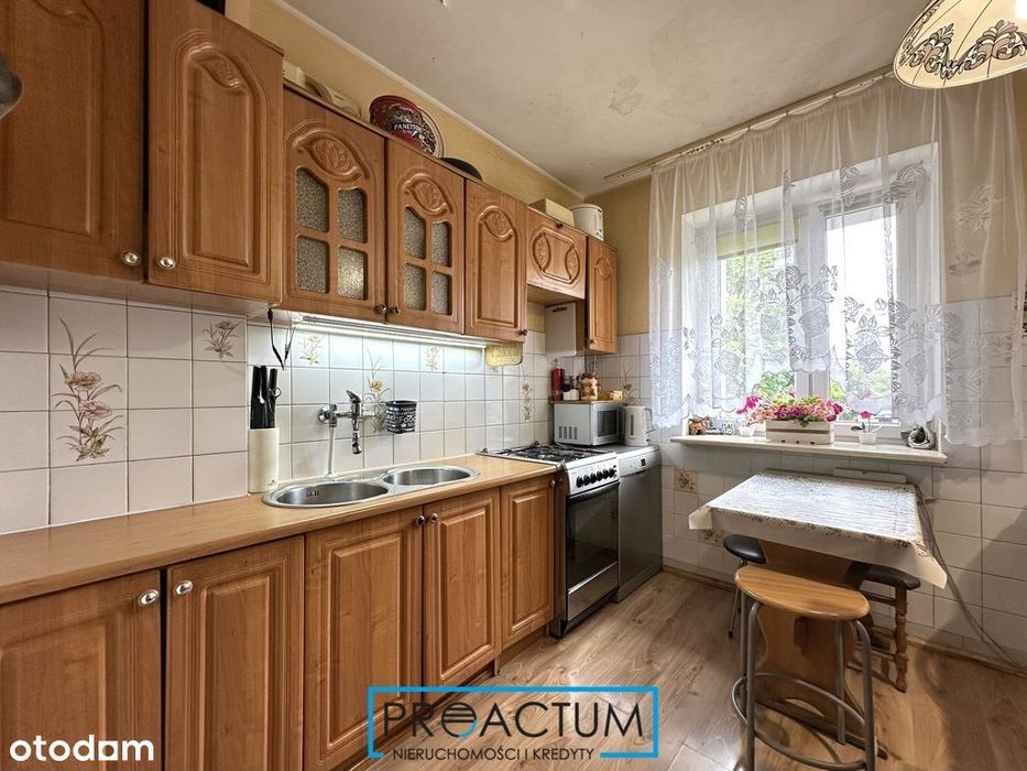 Centrum Torunia! 4 pokoje! 1 piętro! Balkon!