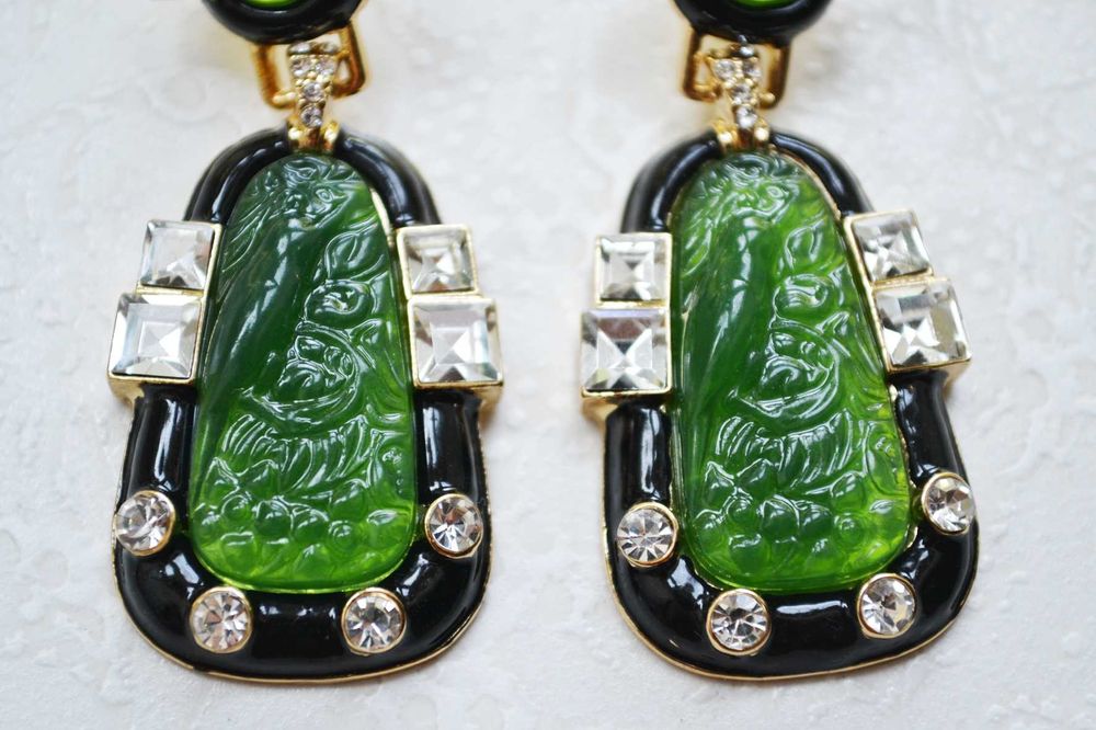 Роскошные серьги черные с зеленым monet