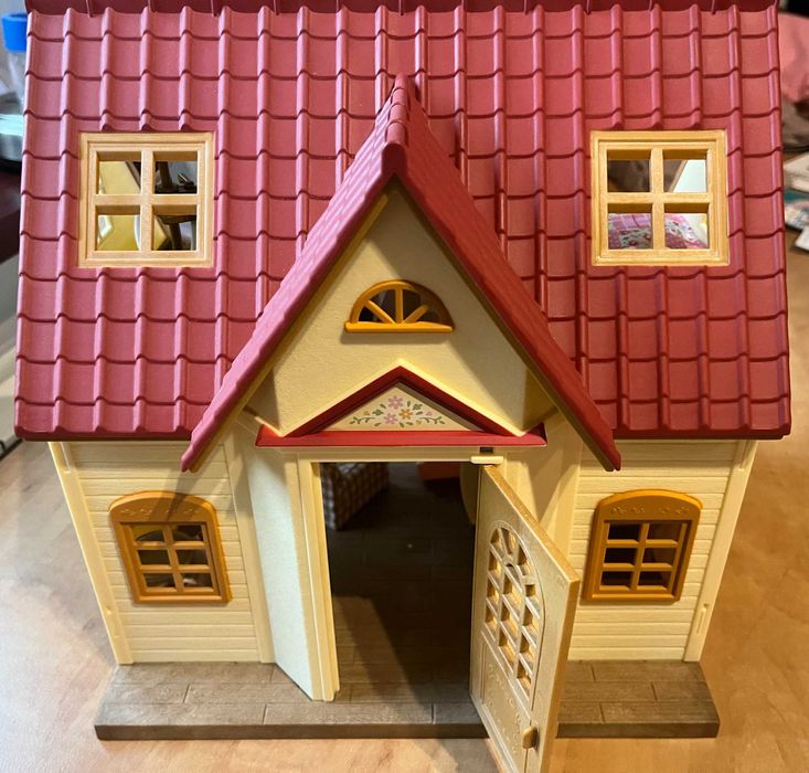 Sylvanian Families duży zestaw. Domek autobus figurki