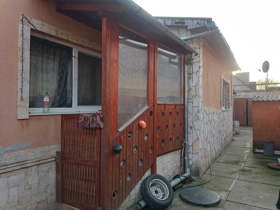 ПРОДАЖ 3-х кімнатного будинку з сучасним ремонтом недалеко від центру!