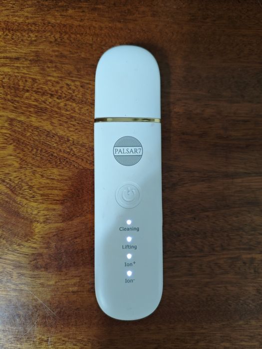 Продам прибор для чистки коди лица