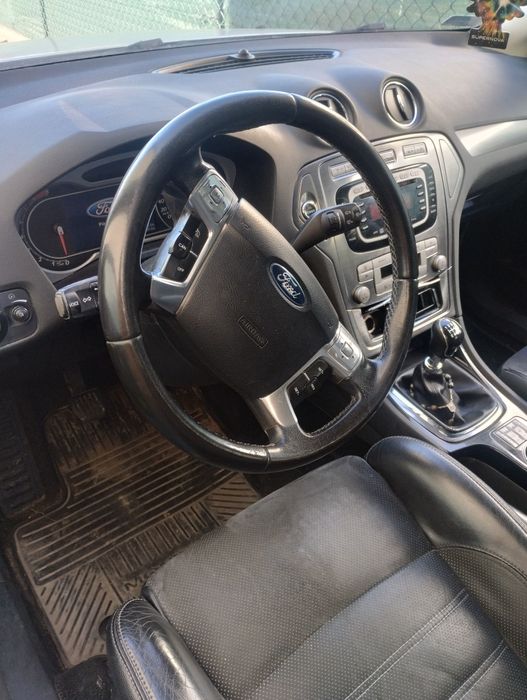 Ford Mondeo kombi 2.5T gaz