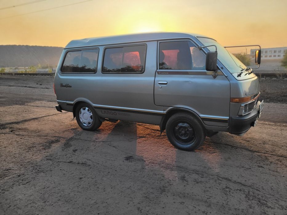 Nissan vanette 2.0 бензин механіка рама рисори