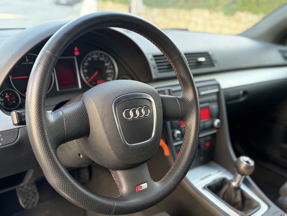 Audi A4 Avant 2.0TDI 170cv S Line Apens 130.000klms reais como Nova !nacional