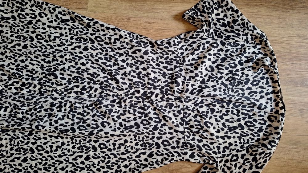 Sukienka panterka 36/ 38 reserved