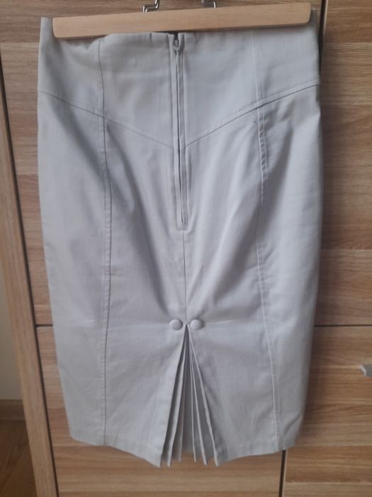 Elegancka ołówkowa spódnica Orsay