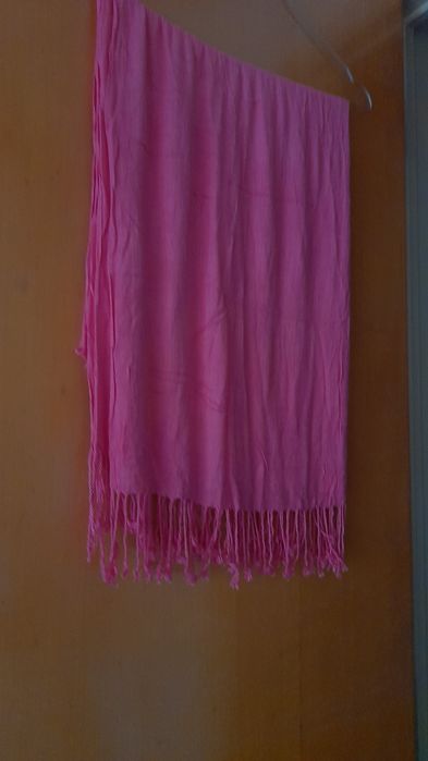 Echarpe cor rosa com franjas 2,00x0,80 cm - ÚLTIMOS DIAS