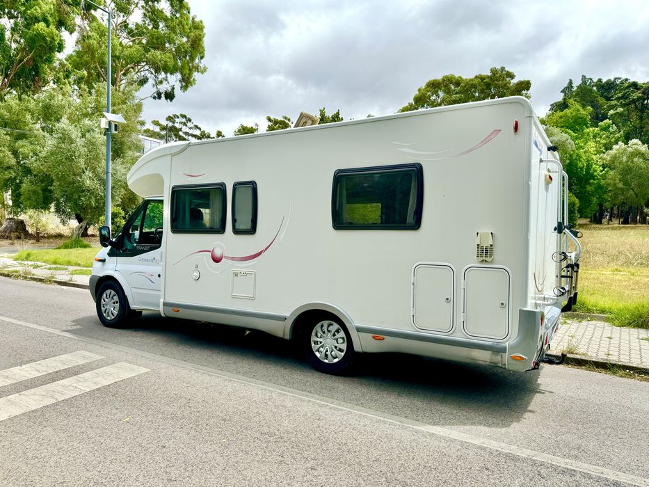 Autocaravana Ford Cama Central e AC 2.2TDCI 140cv