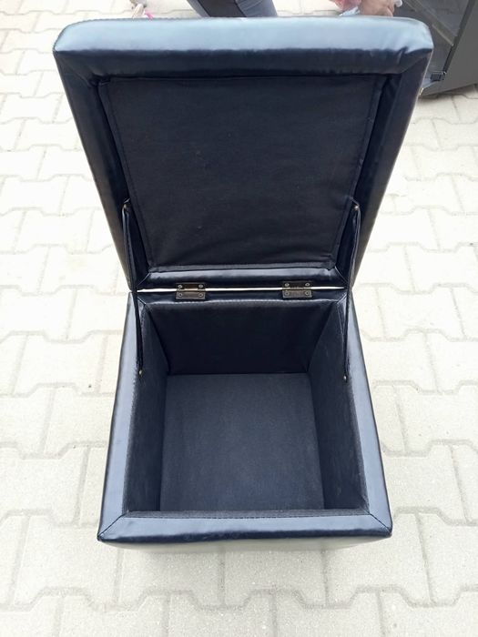 Pufa z eko skóry do salonu