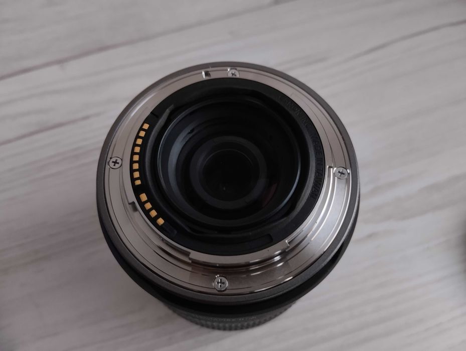 Обєктив Canon RF 24-105mm f/4.0 IS STM  має Стабілізацію
