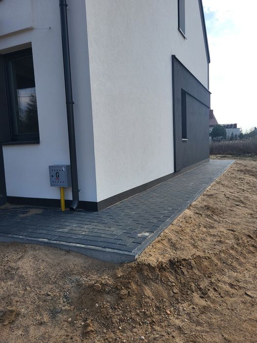 Usługi brukarskie układanie kostki brukowej