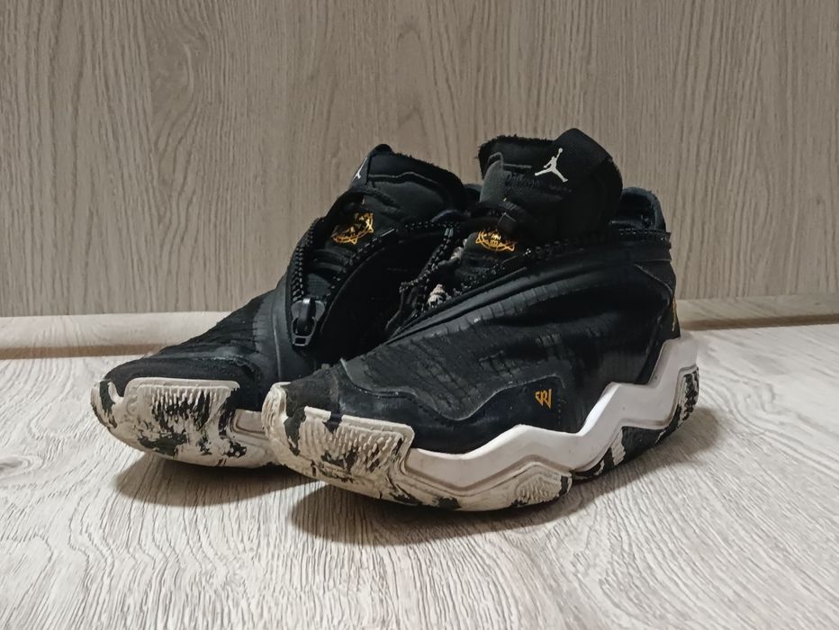 Buty Jordan czarne 35,5 do koszykówki czarne damskie / dziecięce basket koszykarskie