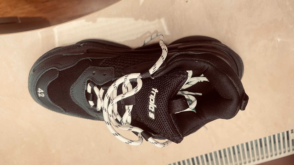 Nowe buty BALENCIAGA TRIPLE S rozmiar 42